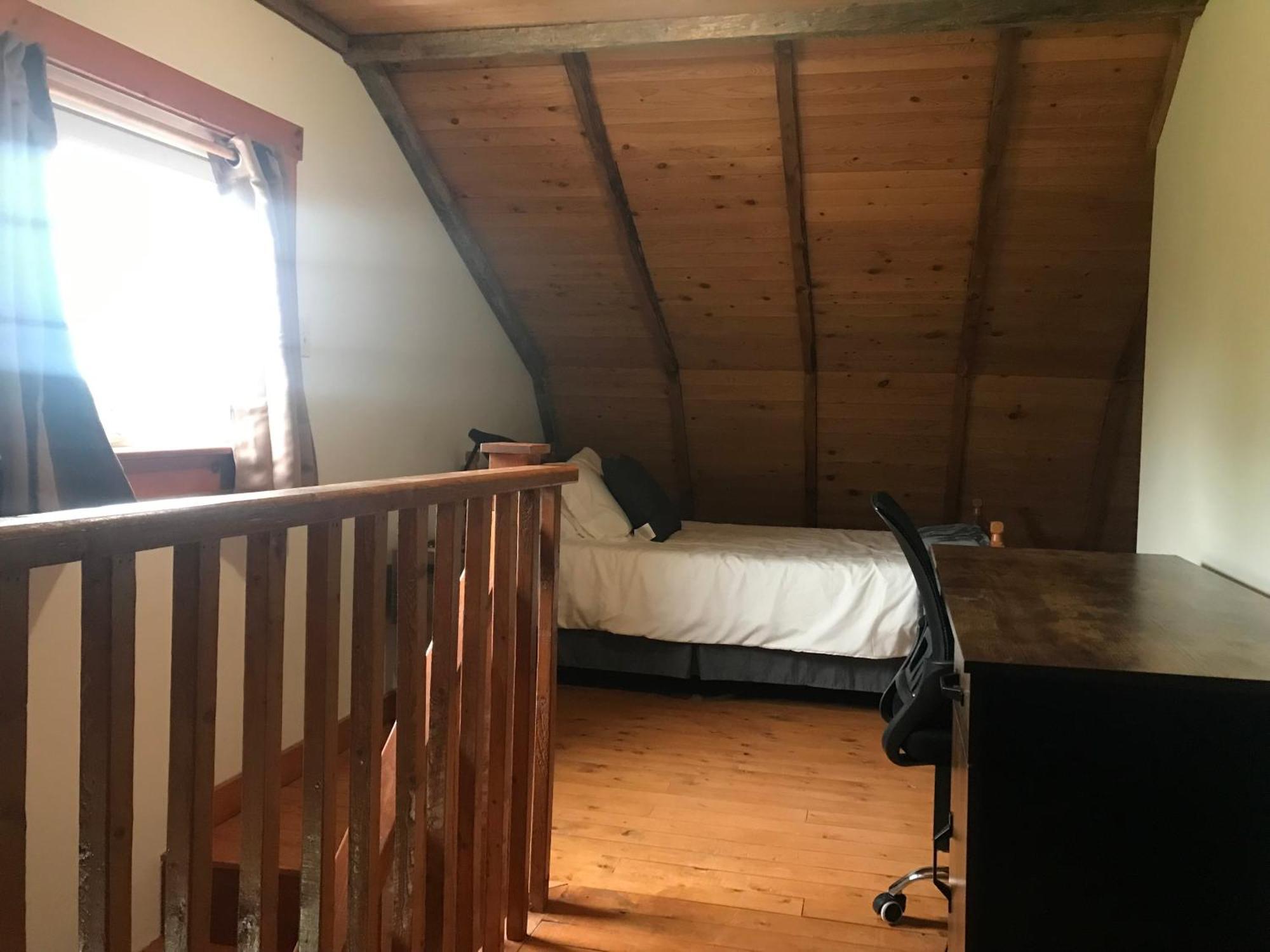 A Country Home Inn The City 夏洛特敦 外观 照片