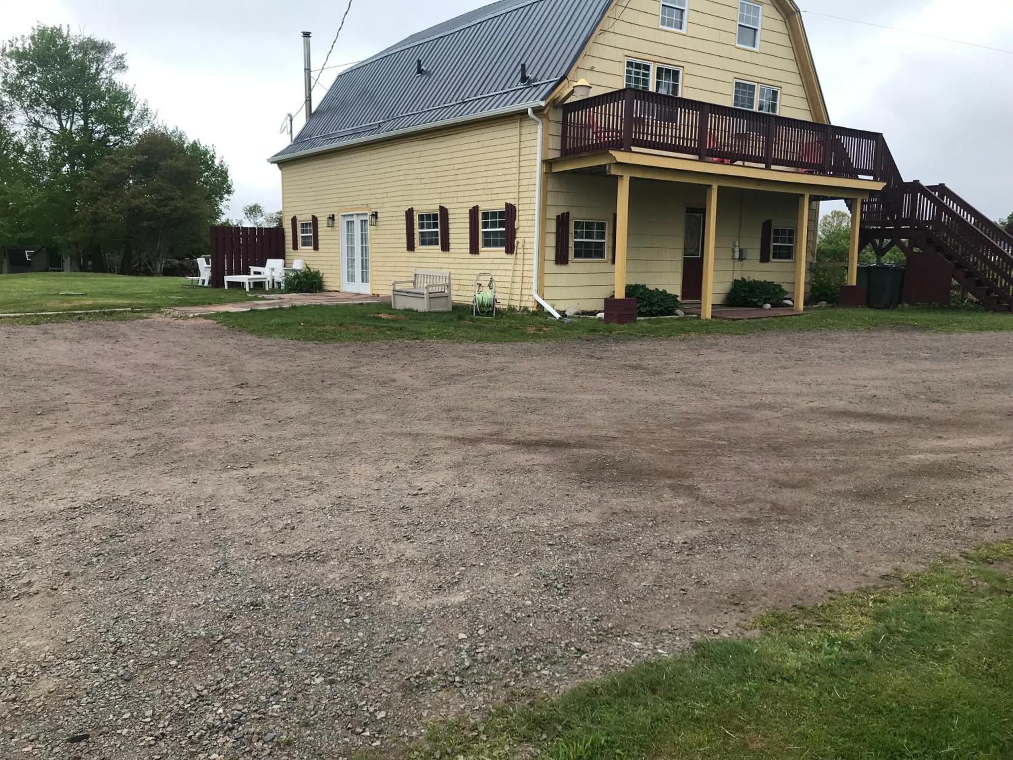 A Country Home Inn The City 夏洛特敦 外观 照片