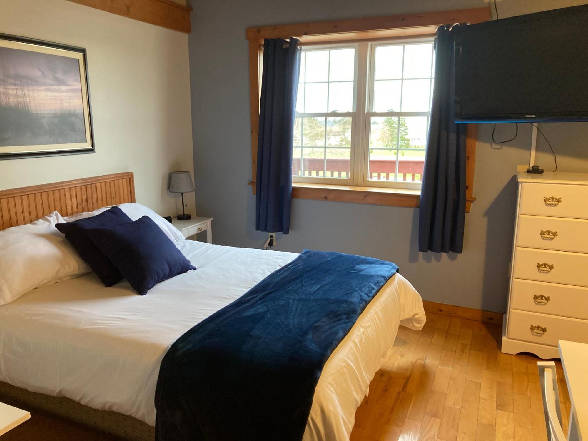 A Country Home Inn The City 夏洛特敦 外观 照片
