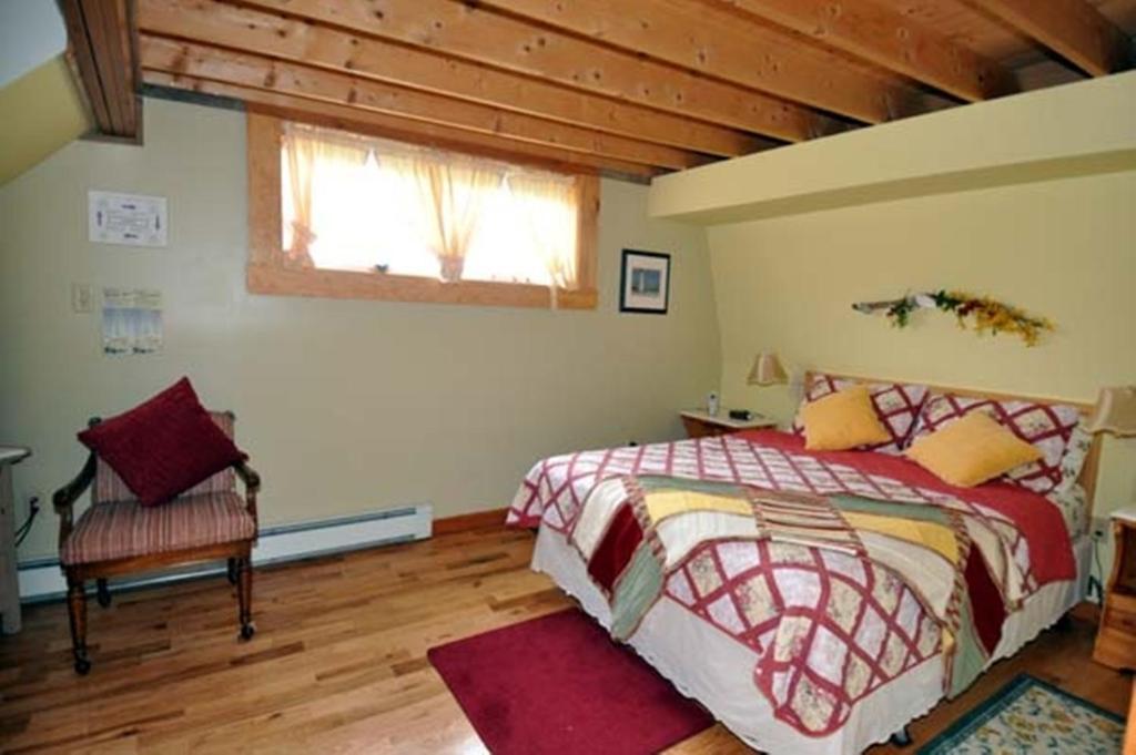 A Country Home Inn The City 夏洛特敦 客房 照片